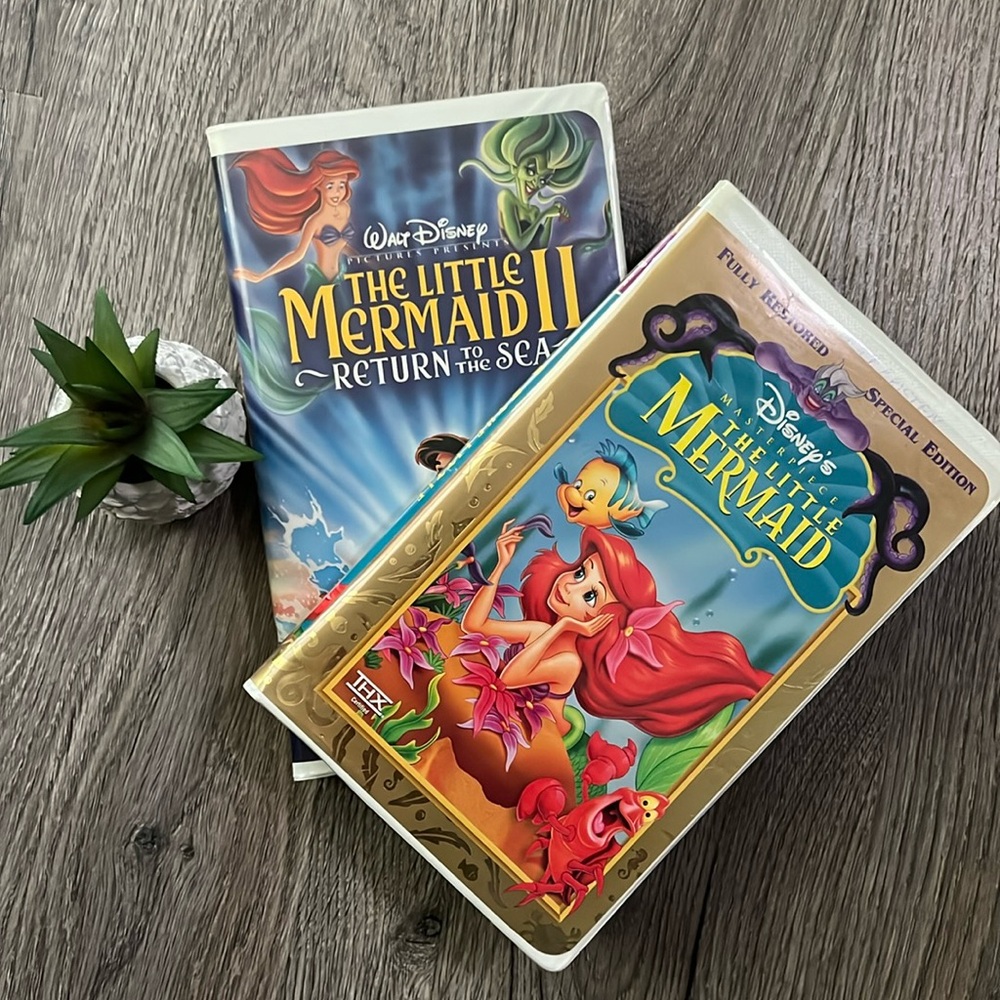 VINTAGE Disney Little Mermaid collection!! 2 VHS lot 1989 *UNTESTED* Ariel